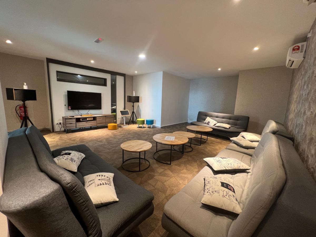New!! Loving Night Novo 2Br 4-9Pax I Jonker I Netflix I Family Apartment Malacca Exterior photo
